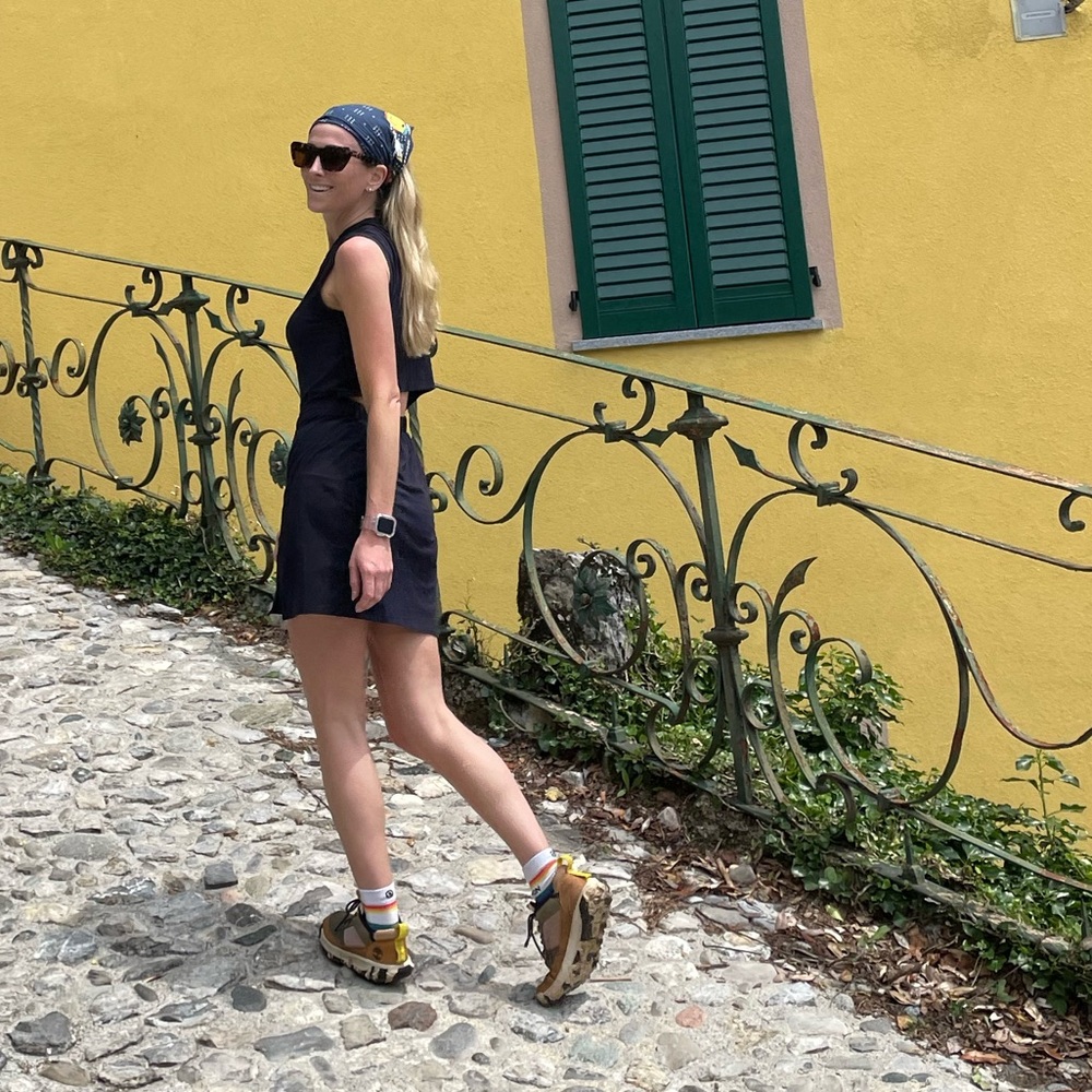 Meet your Posher, Dee